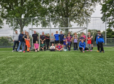 Laatste training S.K.N.W.K. JO11-1JM (partijtje tegen de ouders) van maandag 27 mei 2024 (136/137)